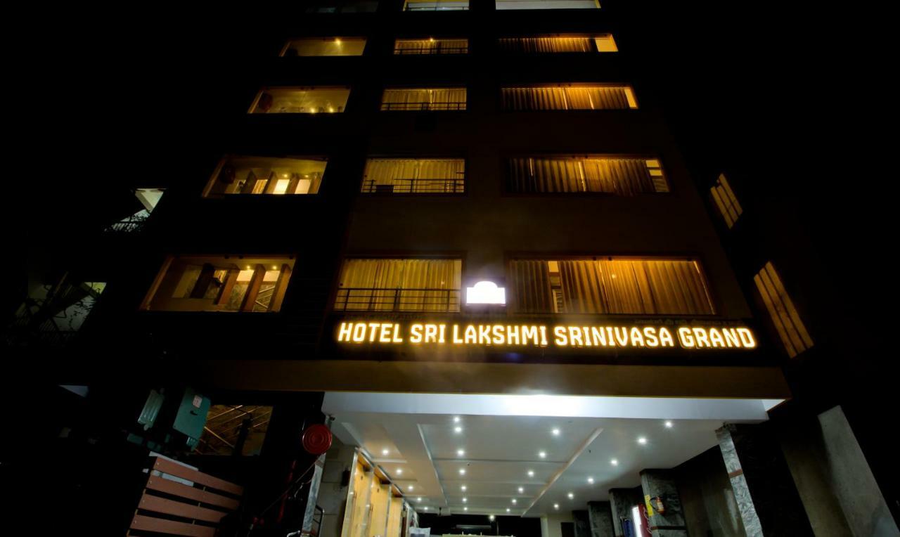 Treebo Sls Grand Hotel Tirupati Eksteriør billede