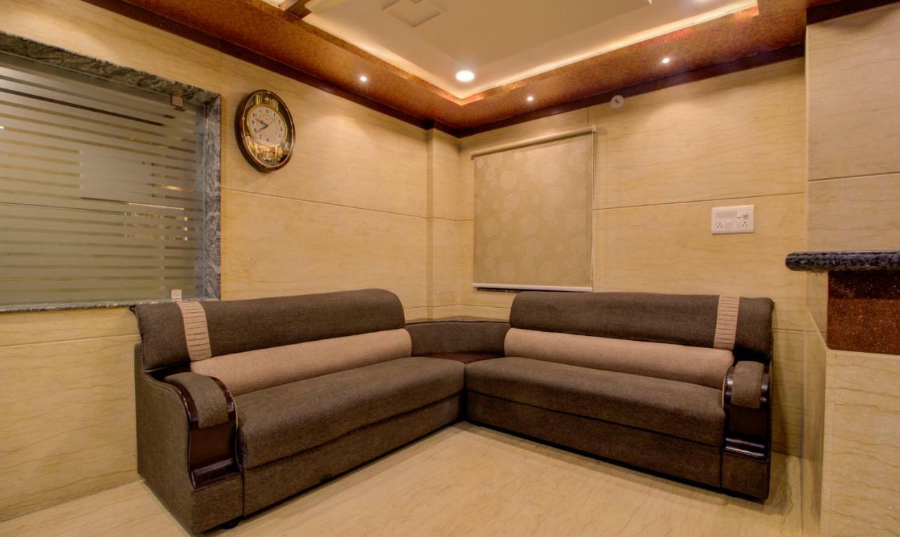 Treebo Sls Grand Hotel Tirupati Eksteriør billede